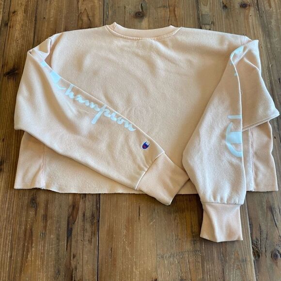 Champion Cropped Sweatshirt Peach Log Sleeve Size Medium - Picture 15 of 16